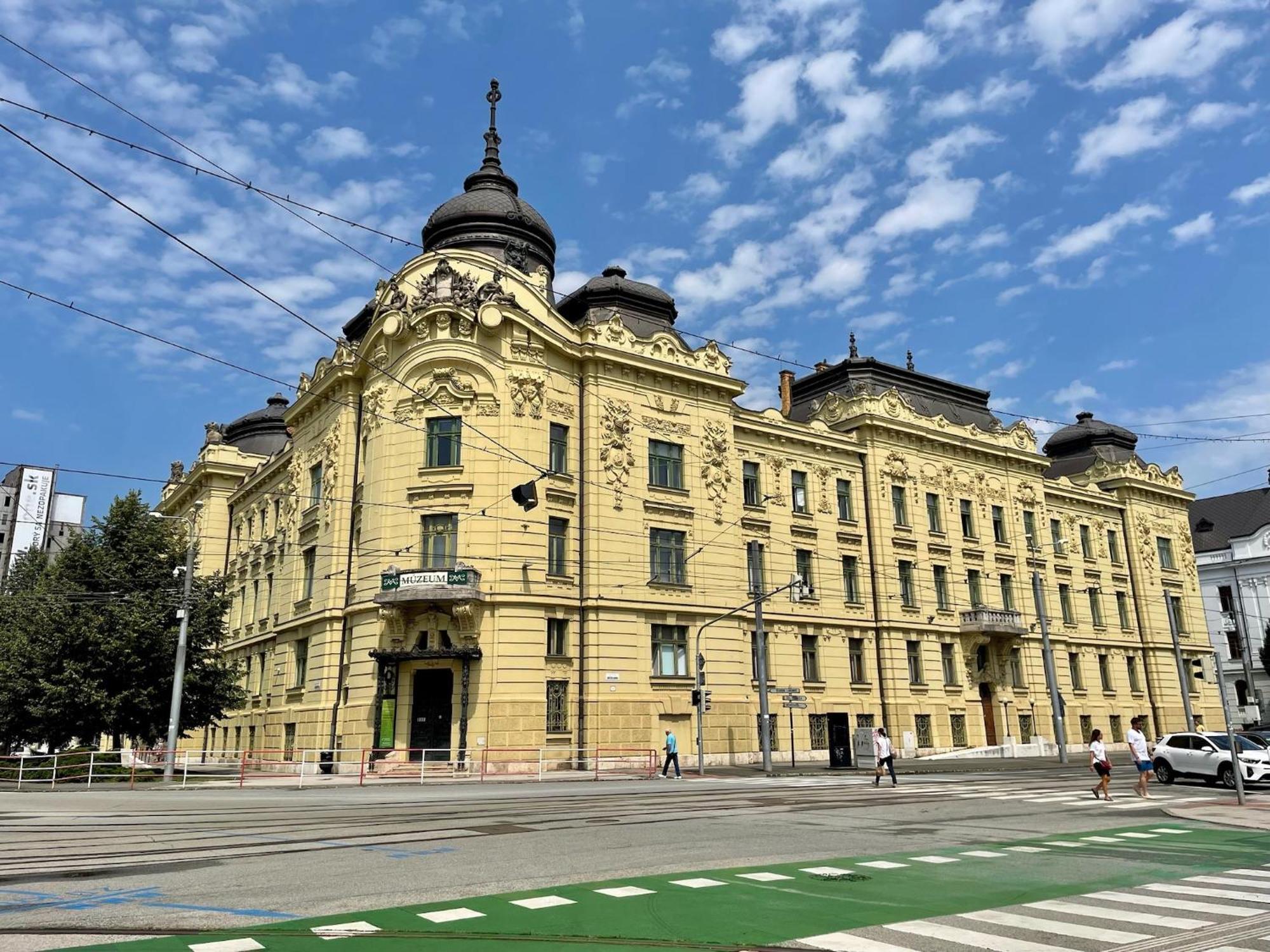 Central Apartment Stylovy Mezonet Kosice Exterior photo